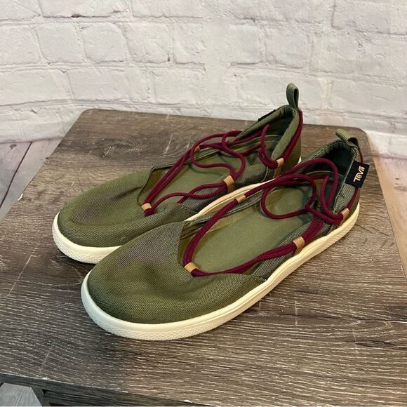 Teva Voya Infinity Mary Janes size 10 - Picture 1 of 4
